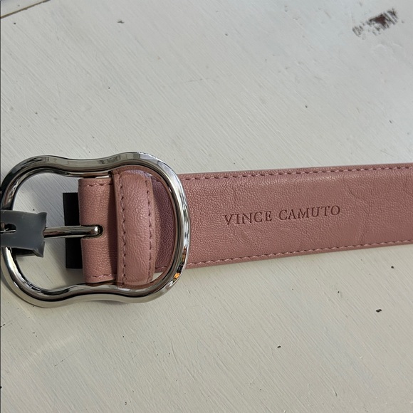 Vince Camuto 1.5 inch pink synthetic leather belt, new with tags, large. - Picture 5 of 6